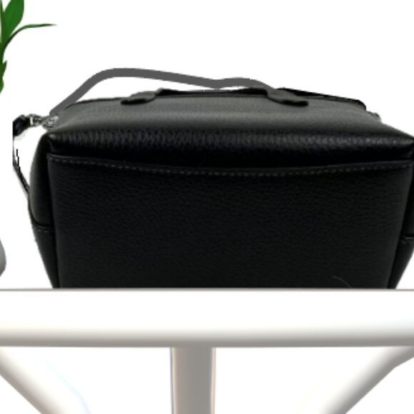 COACH Leather City Zip Tote Shoulder Bag- Black Gold Luxury Coach 🆕🎁⌚📦🏃💨🚚 - Picture 7 of 15